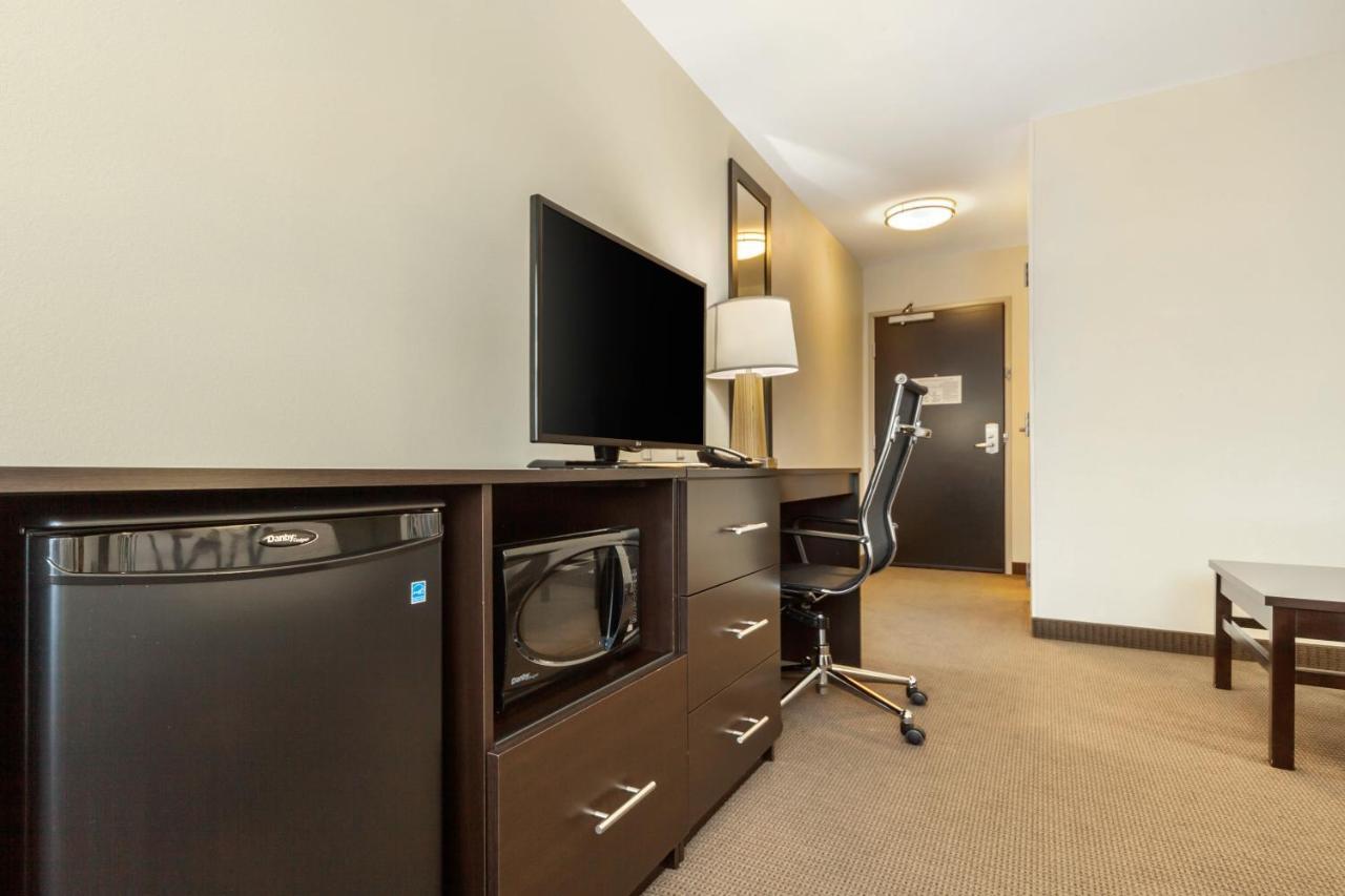 Sleep Inn & Suites Devils Lake Εξωτερικό φωτογραφία