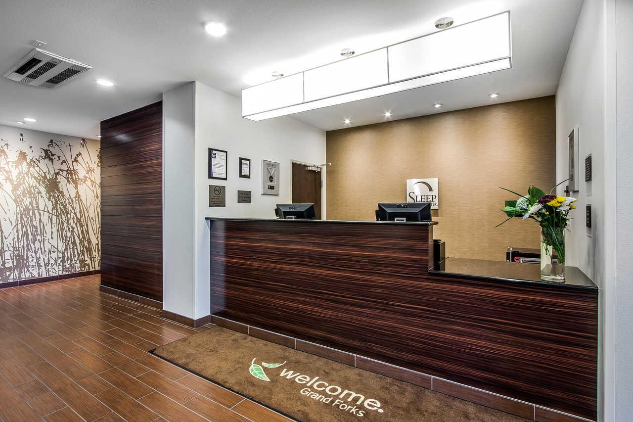 Sleep Inn & Suites Devils Lake Εξωτερικό φωτογραφία