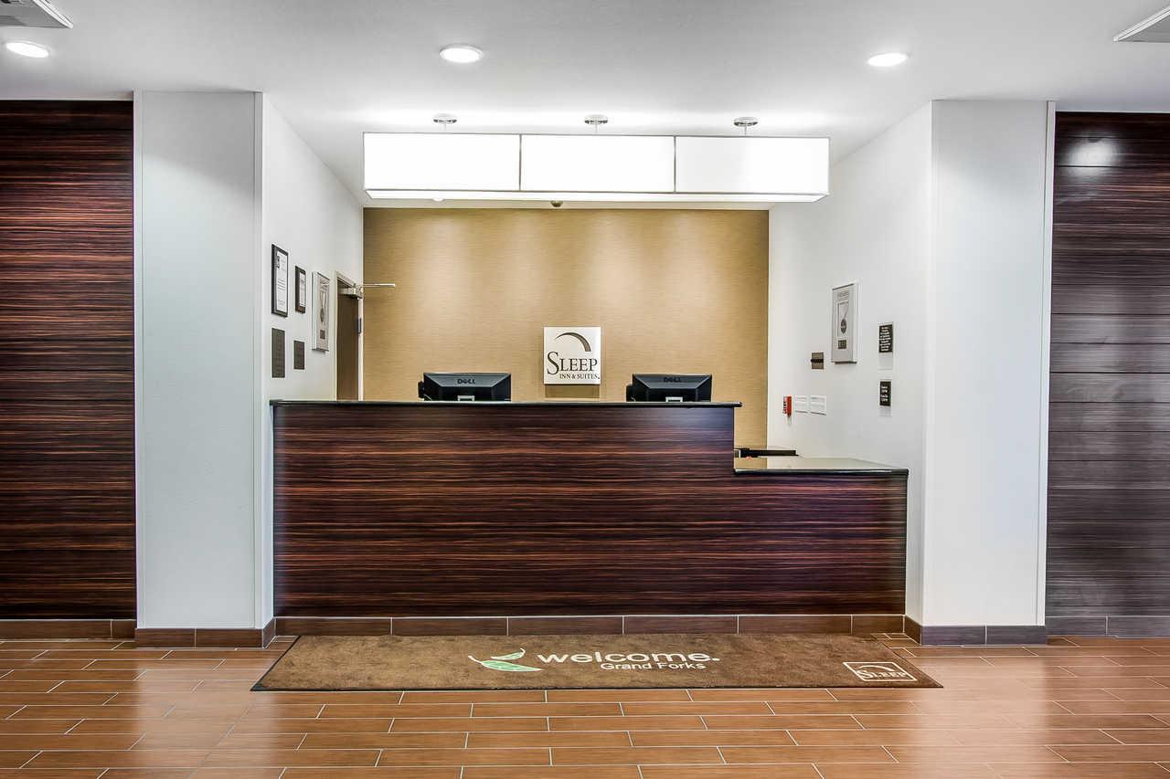Sleep Inn & Suites Devils Lake Εξωτερικό φωτογραφία